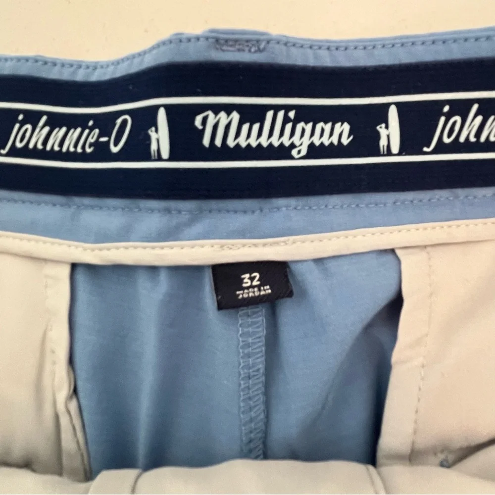 Johnnie-O Classic Blue Flat Front Shorts Size 32